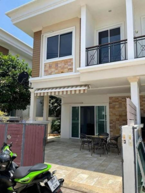 Thaï Holi Home